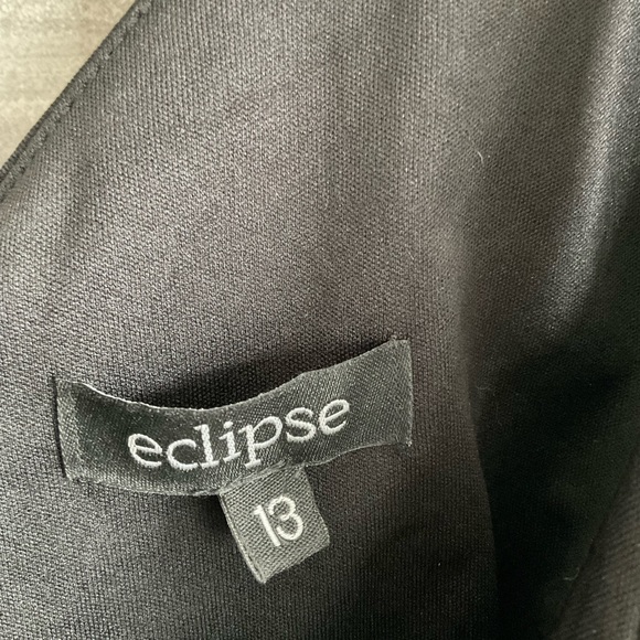 Formal dress - Picture 2 of 3